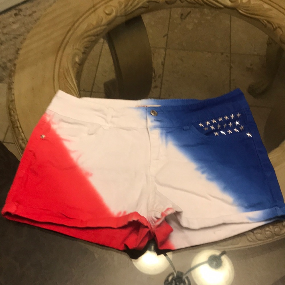 LEI INDEPENDENCE DAY INSPIRED SHORTS